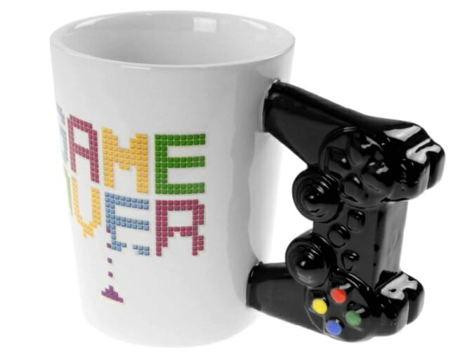 Taza ceramica game over control remoto