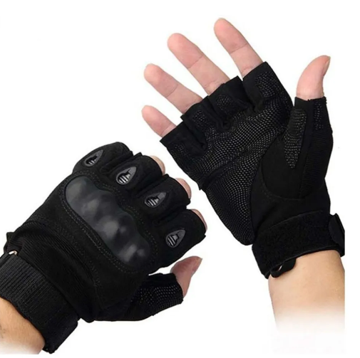 guantes negros de motociclista