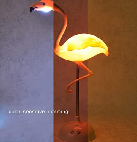 Lámpara con diseño de flamingo para escritorio