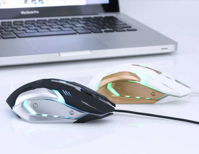 mouse gamer  con luz RGB